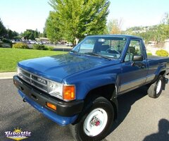 1987 Toyota Pickup Truck 4x4 Custom 22 R 4CLY