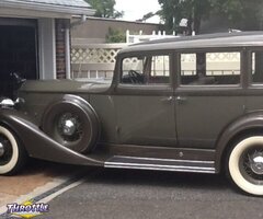 1933 Packard Super 8 4-Door