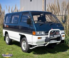 1990 Mitsubishi Delica Star Wagon L300 TD 4WD