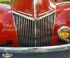 1939 Ford Tudor Deluxe Automatic 2-Dr