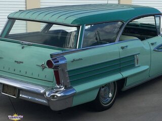 1958 Oldsmoble Eighty-Eight Super Fiesta 88 Wagon