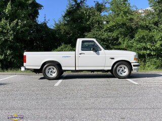 1994 Ford F-150 Lightning SVT Pickup