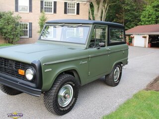 1971 Ford Bronco Wagon 302 V-8