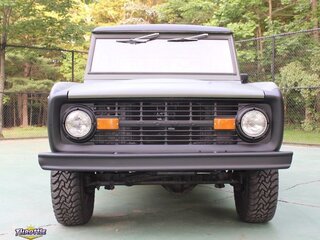 1971 Ford Bronco Wagon 302 V-8