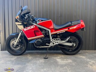 1985 Suzuki GSXR400