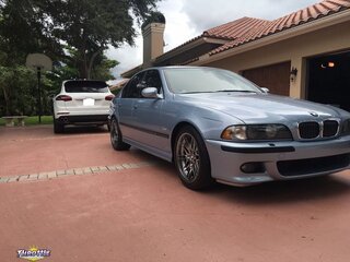 2000 BMW M5