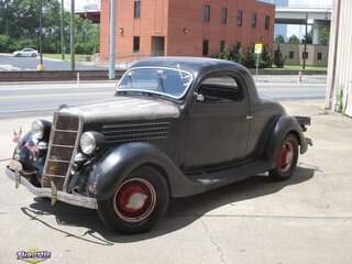 1935 Ford 3 Window Coupe V-8