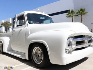 1955 Ford F-100 White V8