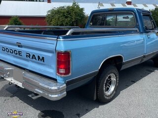 1988 Dodge D100 D-Series Long Bed