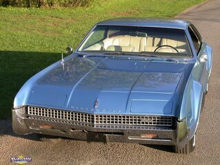 1967 Oldsmobile Toronado Deluxe