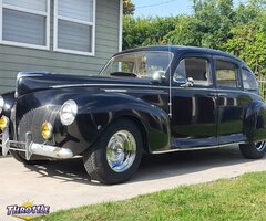 1940 Lincoln Zephyr V12 Sedan