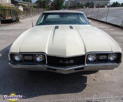 1968 Oldsmobile 442 Holiday Coupe