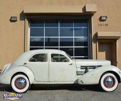 1937 Cord 812SC Sedan Beverly Bussle Back