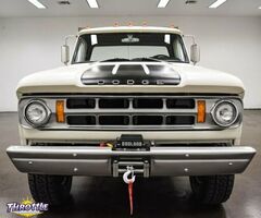 1968 Dodge Power Wagon 4x4 318 Poly