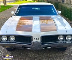 1969 Oldsmobile 442 Holiday Coupe Hurst Tribute