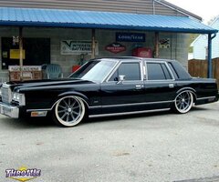 1988 Lincoln Continental Town Car 4D
