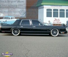 1988 Lincoln Continental Town Car 4D